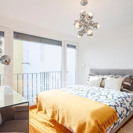 Barbadinhos In Historic Neighborhood ליסבון