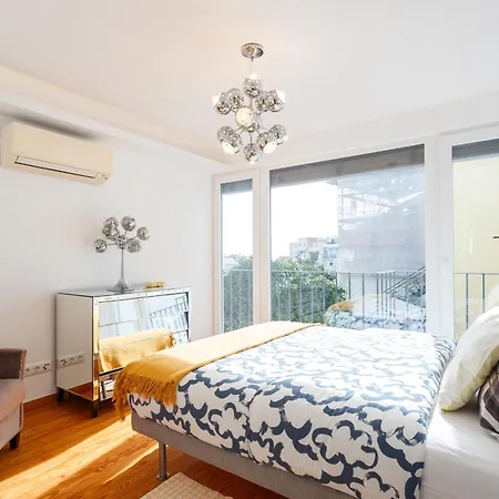 Barbadinhos In Historic Neighborhood * ליסבון