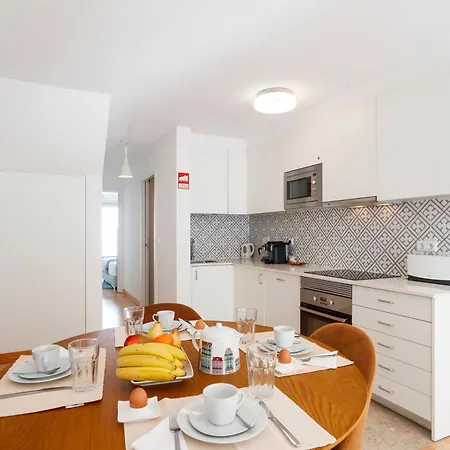 Apartment Barbadinhos In Historic Neighborhood Lisbon