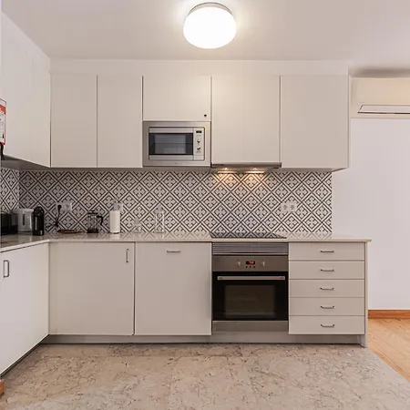 Barbadinhos In Historic Neighborhood Apartment *
