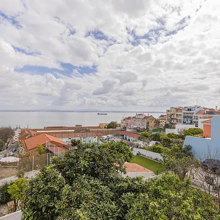Apartment Barbadinhos In Historic Neighborhood *